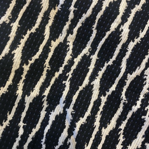 Loft patterned faux wrap pencil skirt - Picture 3 of 6